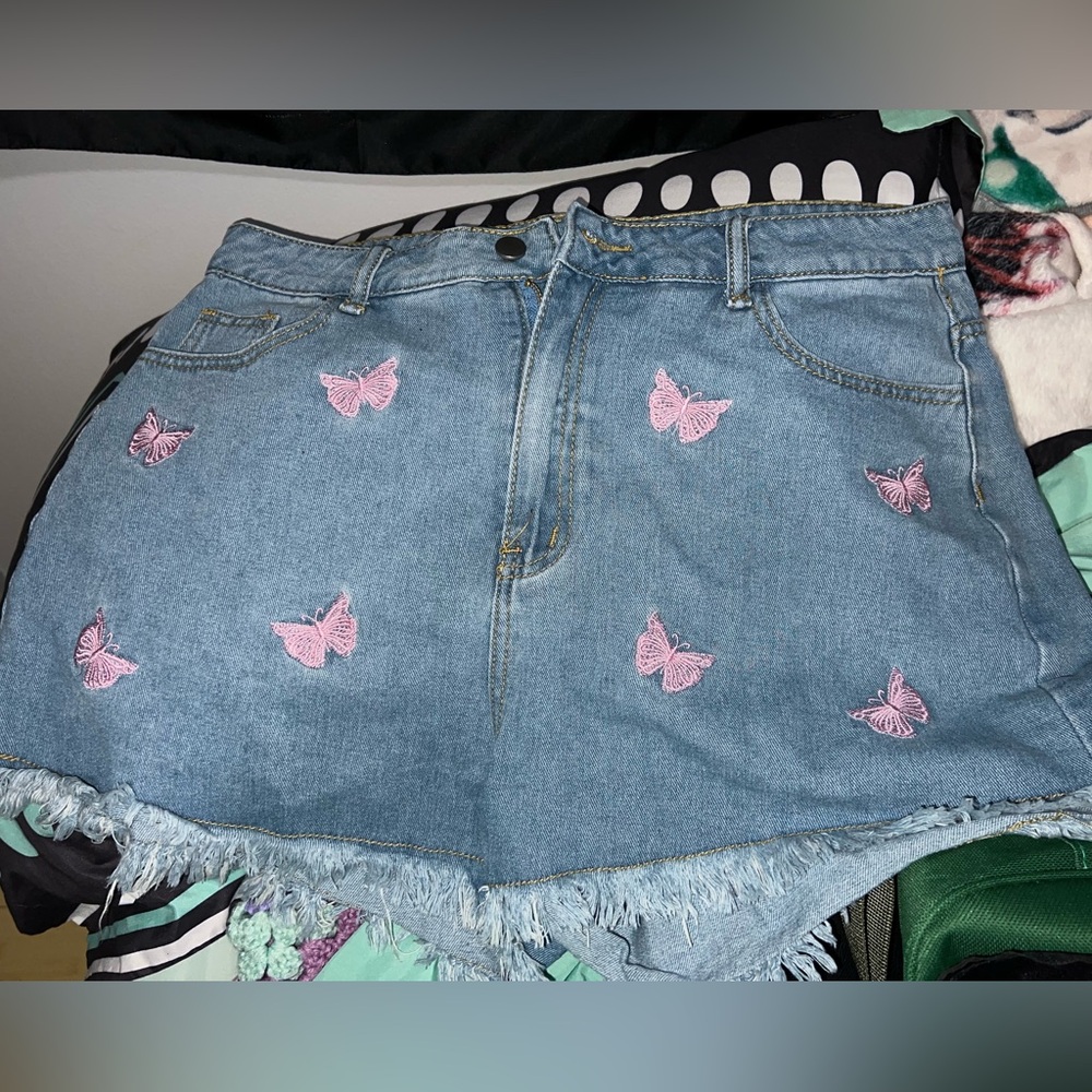 SHEIN Butterfly Denim Shorts